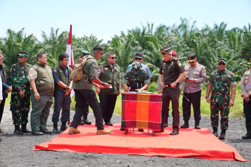 Tim Satuan Tugas (Satgas) Penertiban Kawasan Hutan (PKH) akhirnya melakukan eksekusi fisik terhadap lahan seluas 47.000 hektare