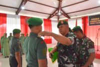 Sebanyak lima belas personel Kodim 1710/Mimika menerima kenaikan pangkat satu tingkat lebih tinggi dari pangkat sebelumnya
