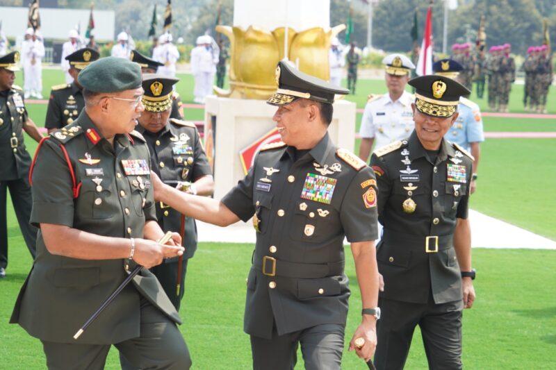 Panglima TNI Jenderal TNI Agus Subiyanto menerima Courtesy Call (CC) Panglima Angkatan Tentera (PAT) Malaysia Jeneral Datuk HJ Mohd Nizam Bin HJ Jafar
