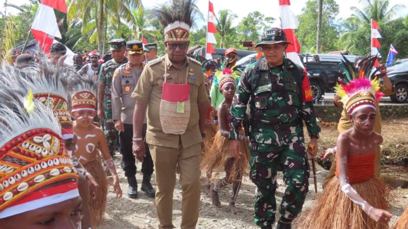 Komando Distrik Militer (Kodim) 1710/Mimika menggelar kegiatan TNI Manunggal Membangun Desa (TMMD) Reguler ke-124