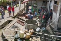 Satgas TMMD ke-124 Kodim 1501/Ternate melaksanakan pergeseran pengeboran di Desa Guaria, Kec. Jailolo, Kab. Halmahera Barat