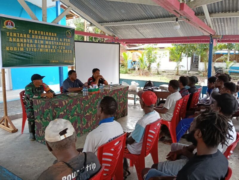 Satuan Tugas TNI Manunggal Membangun Desa (Satgas TMMD) ke-124 Kodim 1710/Mimika menggelar kegiatan penyuluhan hukum