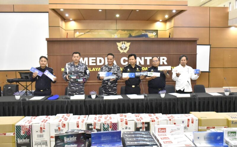 Penyelundupan rokok tanpa pita cukai berhasil digagalkan dalam operasi gabungan antara Pangkalan Utama TNI Angkatan Laut (Lantamal) IV Batam dan Kantor Pelayanan Utama Bea dan Cukai