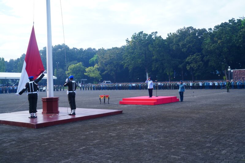 Markas Besar Tentara Nasional Indonesia (Mabes TNI) menggelar Upacara Peringatan Hari Kebangkitan Nasional (Harkitnas) ke-117