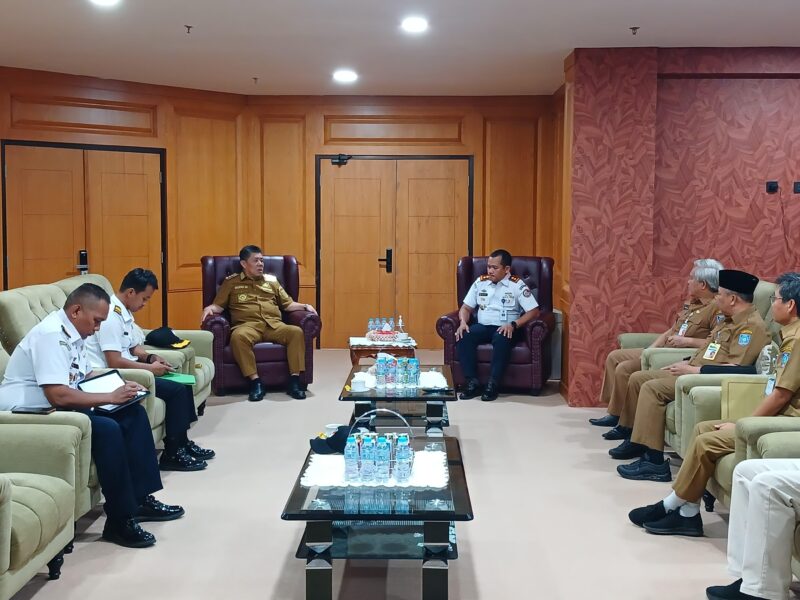 Kepala Stasiun Bakamla RI Bangka Belitung Letkol Bakamla Yuli Eko Prihartanto, melaksanakan kunjungan kerja