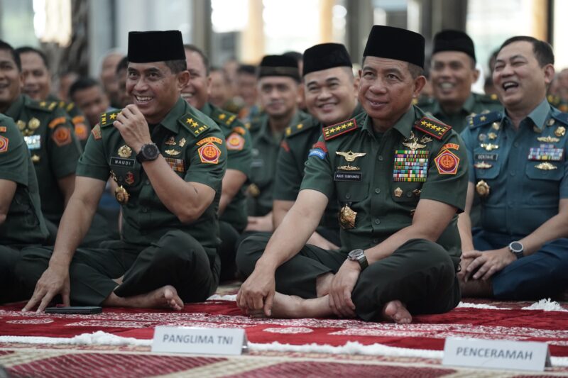 Panglima TNI Jenderal TNI Agus Subiyanto menghadiri acara ceramah rohani Islam dalam rangka memperingati Tahun Baru Islam 1447 Hijriah