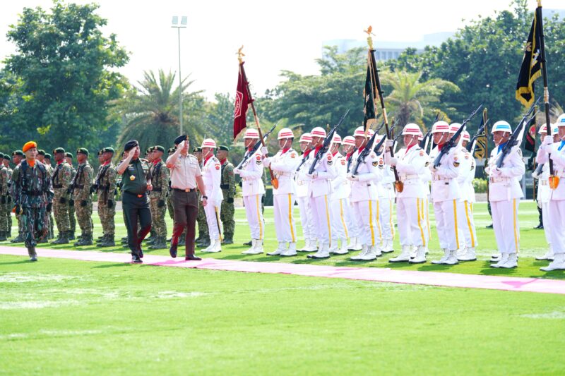 Kunjungan kehormatan Kepala Staf Angkatan Darat (Kasad) Singapura, Mayor Jenderal Cai Dexian, kepada Panglima TNI