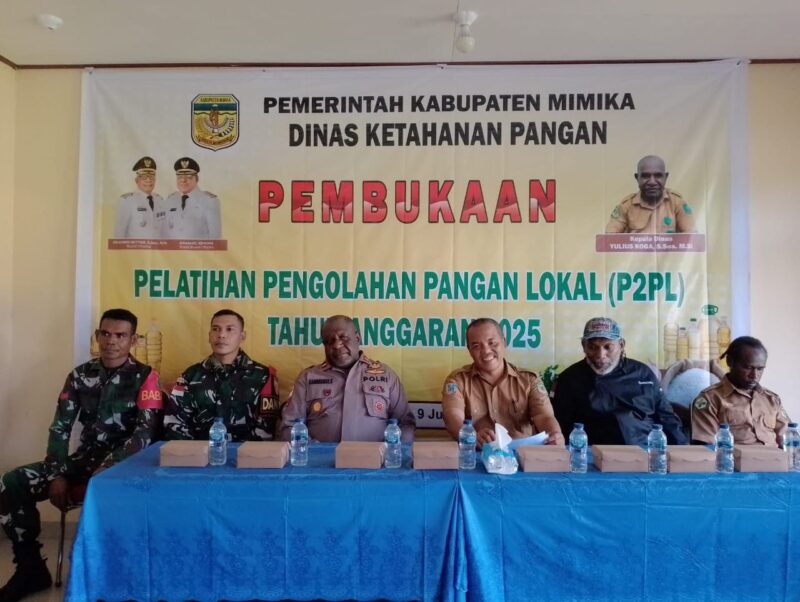 Babinsa Koramil 1710-06/Agimuga, Koptu Yohanes menghadiri kegiatan pelatihan pengolahan pangan lokal di wilayah binaannya