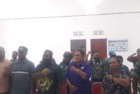 Babinsa Koramil 1710-03/Kuala Kencana Serka Yusup Mirip melaksanakan pendampingan kegiatan pelatihan teknologi pertanian