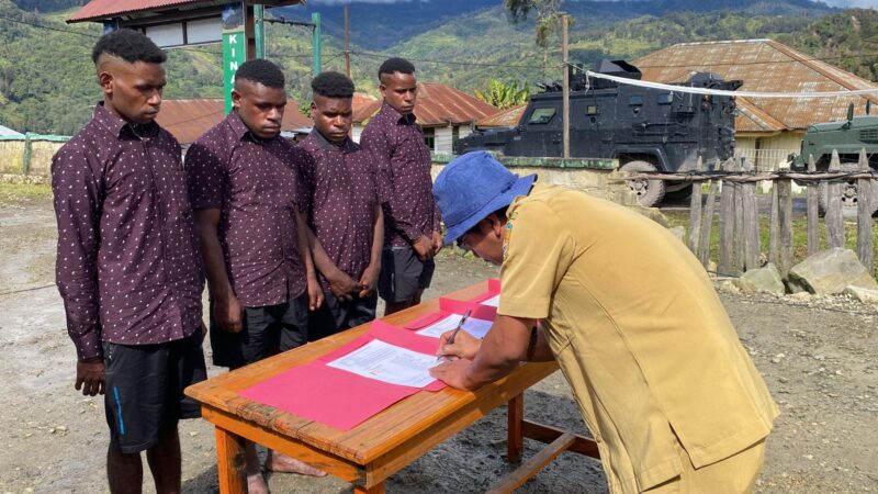 Penting untuk dipahami bahwa kembalinya empat pemuda tersebut adalah harapan baru bagi perdamaian Papua