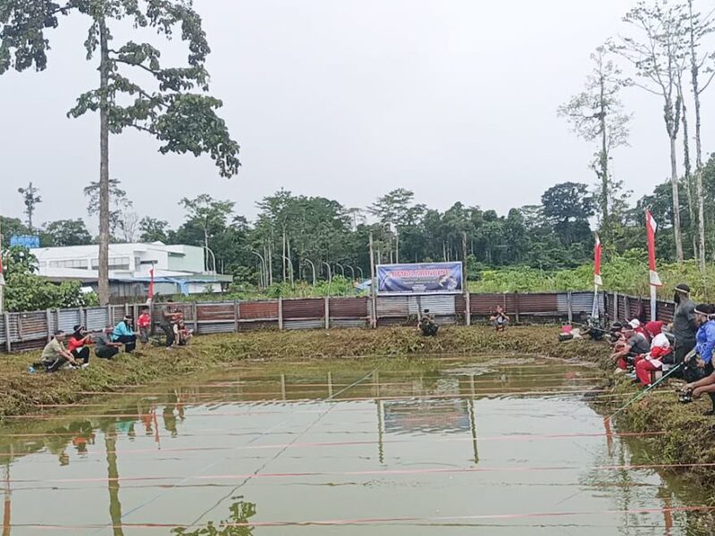 Kodim 1710/Mimika menggelar lomba mancing yang berlangsung meriah di kolam pemancingan Makodim