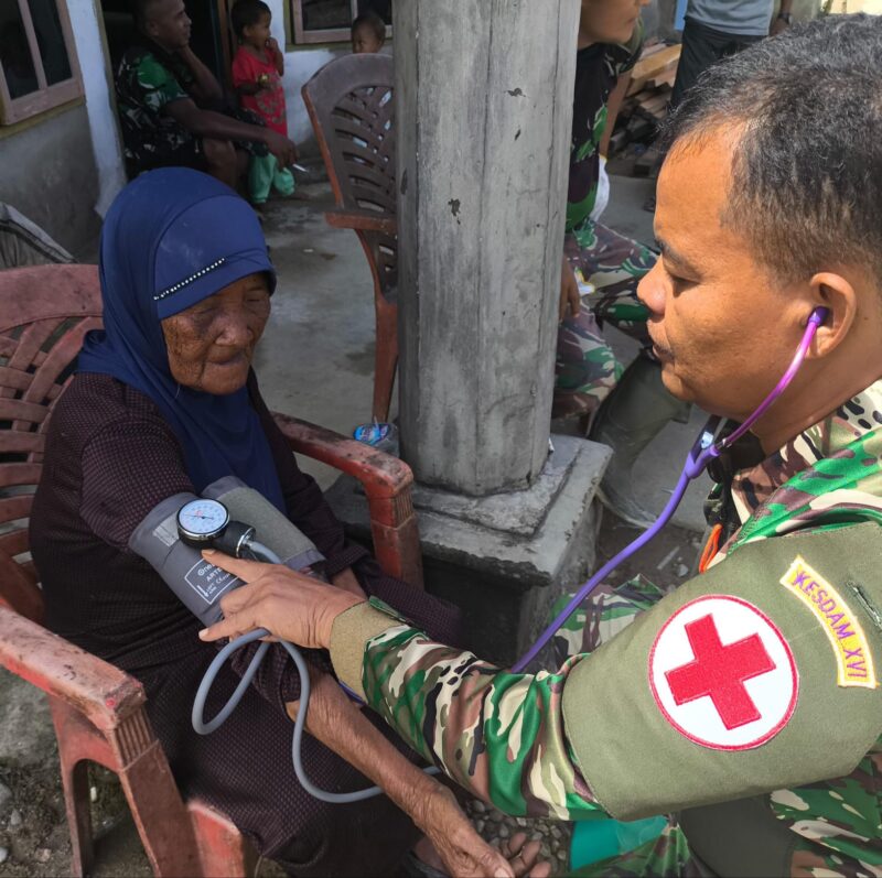 Seorang janda berusia 82 tahun, Ibu Wahadu Letetuny, warga Desa Leku, Kabupaten Buru Selatan, merasa terharu dan bersyukur