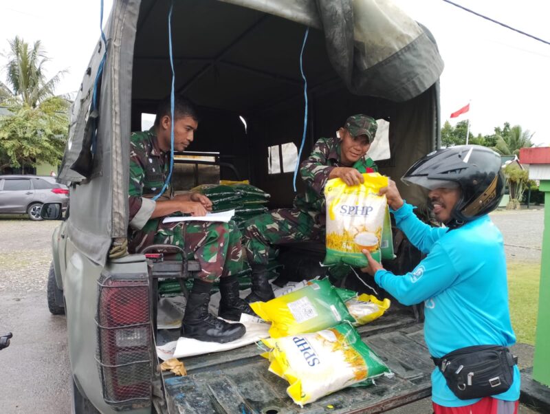 Kodim 1710/Mimika bekerja sama dengan Bulog Kancab Mimika terus gencarkan Gerakan Pangan Murah (GPM) penjualan beras SPHP