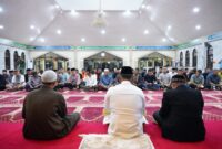 Kepala Pusat Pembinaan Mental TNI (Kapusbintal TNI) Brigjen TNI Tornado, S.Sos., M.M., mengikuti Shalat Subuh berjamaah yang dirangkaikan dengan Doa Bersama