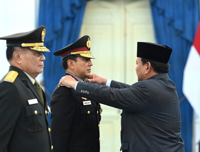 Presiden Prabowo menegaskan dalam sambutannya bahwa keputusan pemberian pangkat kehormatan merupakan bentuk penghargaan
