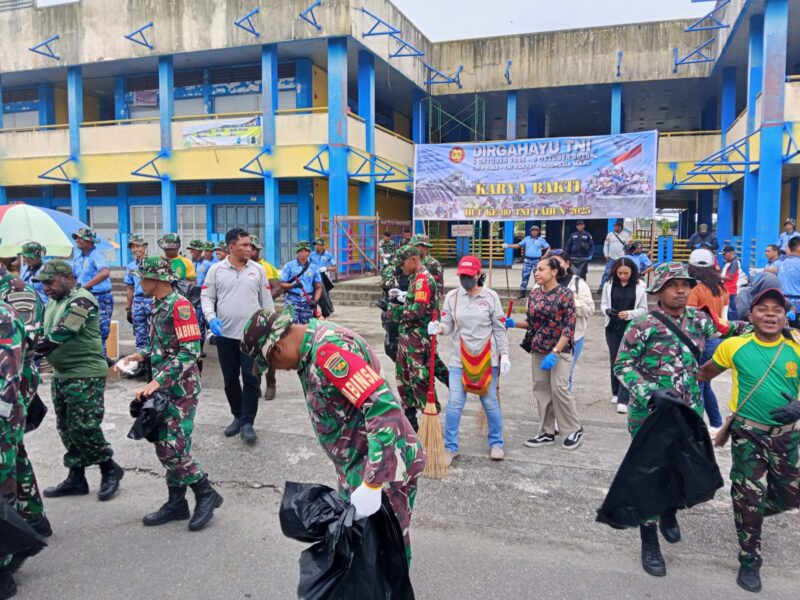 Kodim 1710/Mimika memiliki tanggung jawab moral dalam mewujudkan kebersihan serta mengajak masyarakat untuk turut serta mengikuti