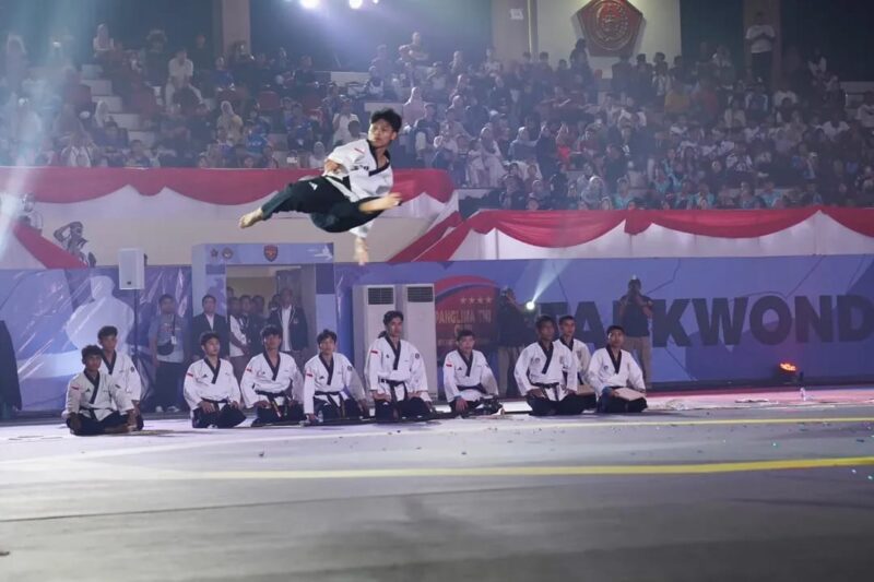 Wakil Panglima TNI Jenderal TNI Tandyo Budi R secara resmi membuka International Taekwondo Championship Panglima TNI Cup 2025