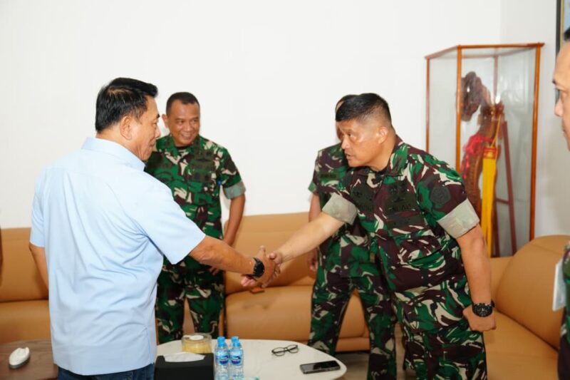 Kunjungan silaturahmi ke kediaman mantan Panglima TNI, Jenderal TNI (Purn) Dr. Moeldoko, di Jalan Kimangunsarkoro