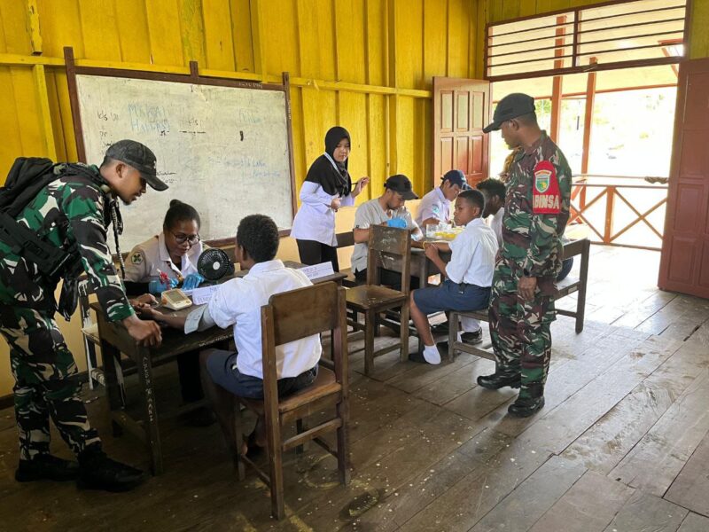 Pemeriksaan kesehatan gratis untuk siswa sekolah atau cek kesehatan gratis sekolah adalah program nasional dari Kementerian Kesehatan