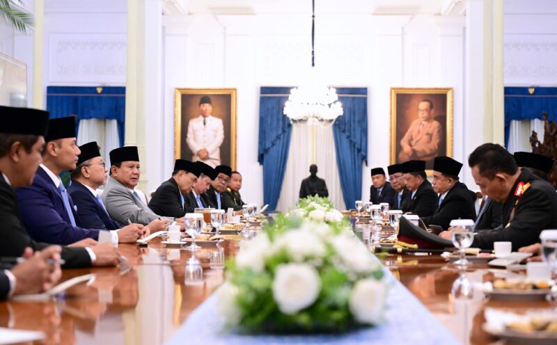 Acara pelantikan Komisi Percepatan Reformasi Kepolisian yang dipimpin langsung oleh Presiden Republik Indonesia Prabowo Subianto