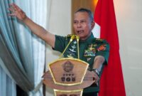 Kepala Staf Umum (Kasum) TNI Letjen TNI Richard Tampubolon didampingi Inspektur Jenderal (Irjen) TNI Laksdya TNI Hersan memimpin acara Taklimat Akhir