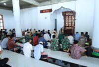 Satgas TNI Manunggal Membangun Desa (TMMD) ke-126 Kodim 1505/Tidore tetap menunjukkan keteguhan iman