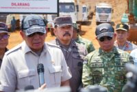 Panglima TNI Jenderal TNI Agus Subiyanto bersama Menteri Pertahanan RI Sjafrie Sjamsoeddin, Jaksa Agung ST Burhanuddin dan Kapolri Jenderal Polisi Listyo Sigit Prabowo