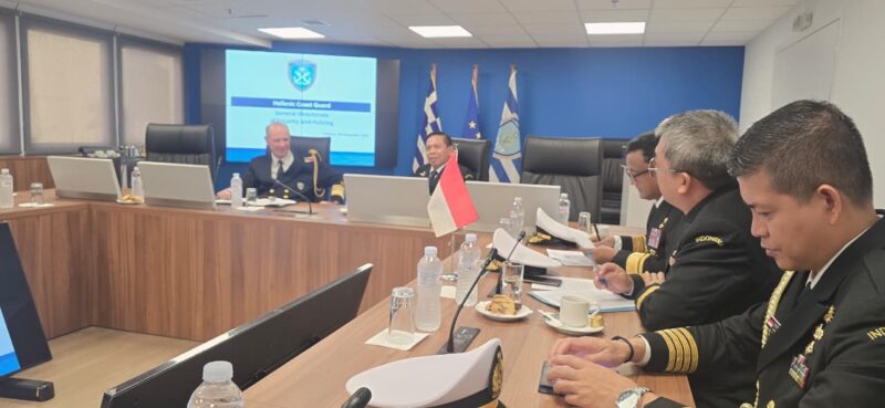 Kepala Bakamla RI Laksdya TNI Dr. Irvansyah, S.H., M.Tr.Opsla., menggelar pertemuan bilateral dengan Hellenic Coast Guard (HCG)