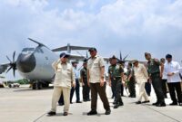 Panglima TNI Jenderal TNI Agus Subiyanto menerima pesawat angkut berat Airbus A-400M dengan nomor registrasi A-4001 dari Presiden Republik Indonesia