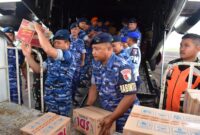 Lanud Sri Mulyono Herlambang (SMH) Palembang bersama Forkopimda Kota Palembang mengirimkan sebanyak 14 ton bantuan kemanusiaan