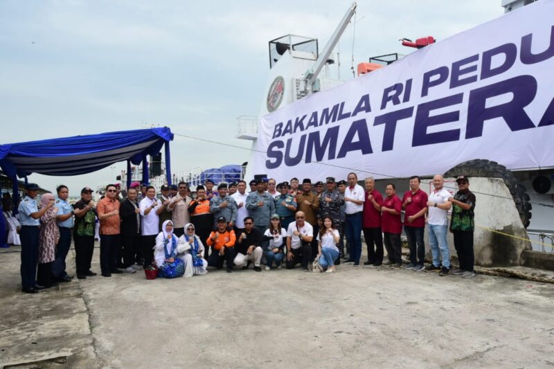Bakamla RI secara resmi melepas keberangkatan KN. Pulau Nipah-321 yang membawa 70 ton bantuan kemanusiaan untuk disalurkan