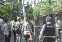 Aparat gabungan TNI dan Polri melaksanakan sweeping pasca terjadinya konflik perang suku di Kampung Kwamki Narama
