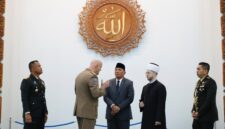 Wakil Panglima TNI Jenderal TNI Tandyo Budi R mendampingi Menteri Pertahanan Republik Indonesia (Menhan RI) Syafrie Sjamsuddin