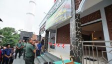 Panglima TNI Jenderal TNI Agus Subiyanto meresmikan Masjid Jami’ An-Nur yang berlokasi di Kampung Pamoyanan, Desa Pada Asih