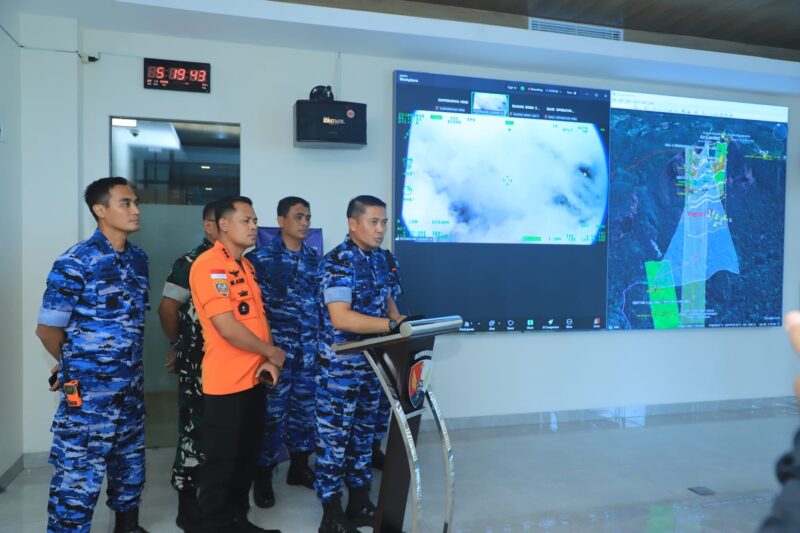 Pangkalan TNI Angkatan Udara Sultan Hasanuddin menurunkan sedikitnya empat Alat Utama Sistem Senjata (Alutsista) dan 257 personel