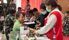 Persit KCK Cabang XXXV Kodim 1710/Mimika menggelar kegiatan donor darah