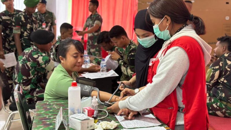 Persit KCK Cabang XXXV Kodim 1710/Mimika menggelar kegiatan donor darah
