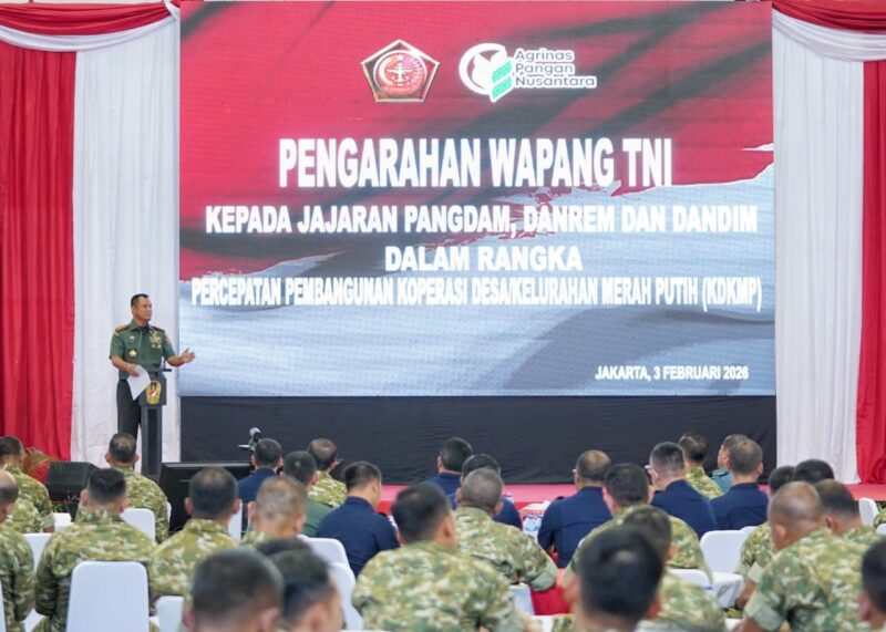 Wakil Panglima TNI Jenderal TNI Tandyo Budi R memberikan pengarahan kepada jajaran Pangdam, Danrem, dan Dandim