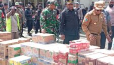 Pemerintah Kabupaten Puncak, dipimpin Bupati Elvis Tabuni, bersama rombongan mendatangi Kabupaten Puncak Jaya