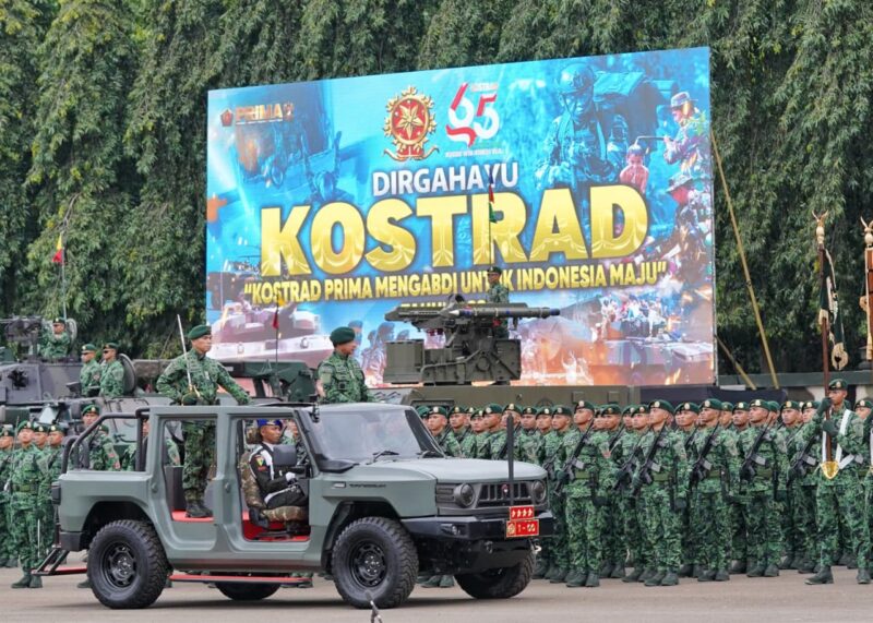 Panglima TNI Jenderal TNI Agus Subiyanto memimpin Upacara Peringatan Hari Ulang Tahun (HUT) ke-65 Komando Cadangan Strategis Angkatan Darat