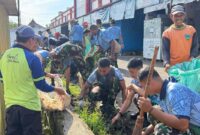 Lanud Sultan Hasanuddin bersama satuan TNI AU wilayah Makassar menggelar kegiatan karya bakti