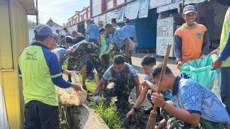 Lanud Sultan Hasanuddin bersama satuan TNI AU wilayah Makassar menggelar kegiatan karya bakti
