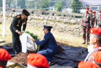 Panglima TNI Jenderal TNI Agus Subiyanto memimpin Upacara Pemakaman Militer