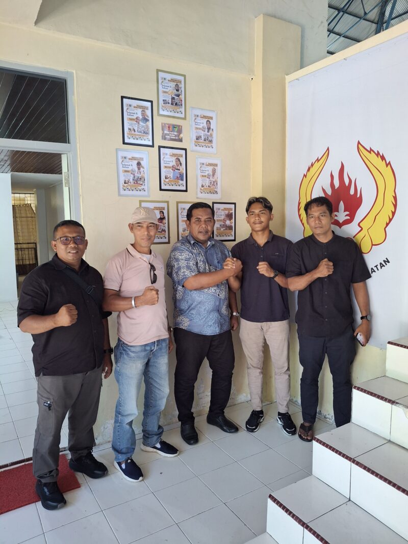 Pelepasan secara resmi kontingen atlet Ikatan Pencak Silat Indonesia (IPSI) Pesisir Selatan untuk mengikuti Pemusatan Latihan Daerah