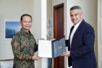 Kepala Staf Umum (Kasum) TNI Letnan Jenderal (Letjen) TNI Richard Tampubolon melaksanakan pertemuan dengan The Ambasador of New Zealand to Indonesia Y.M. Phillip Nathan Taula