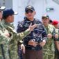 Panglima TNI Jenderal TNI Agus Subiyanto mendampingi Menteri Pertahanan RI Sjafrie Sjamsoeddin dalam peninjauan Latihan Operasi Laut Gabungan (Latopslagab) dan Penembakan Senjata Khusus TNI Tahun 2026
