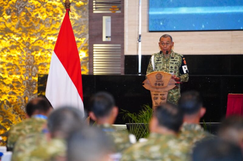 Komandan Pusat Polisi Militer TNI (Danpuspom TNI) Mayjen TNI Yusri Nuryanto mewakili Panglima TNI Jenderal TNI Agus Subiyanto secara resmi membuka Rapat Koordinasi Teknis