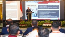 Ketua Umum Pengurus Besar Taekwondo Indonesia (Ketum PBTI) Letjen TNI Richard Tampubolon, S.H., M.M menutup Rapat Kerja Nasional Taekwondo Indonesia