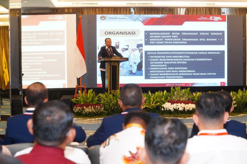 Ketua Umum Pengurus Besar Taekwondo Indonesia (Ketum PBTI) Letjen TNI Richard Tampubolon, S.H., M.M menutup Rapat Kerja Nasional Taekwondo Indonesia