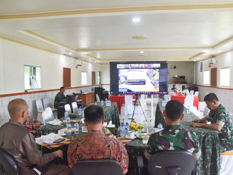Komandan Kodim 1710/Mimika, Letkol Inf Jozanda, mengikuti Rapat Koordinasi Teknis (Rakornis) TNI Manunggal Membangun Desa (TMMD) ke-128 Tahun 2026